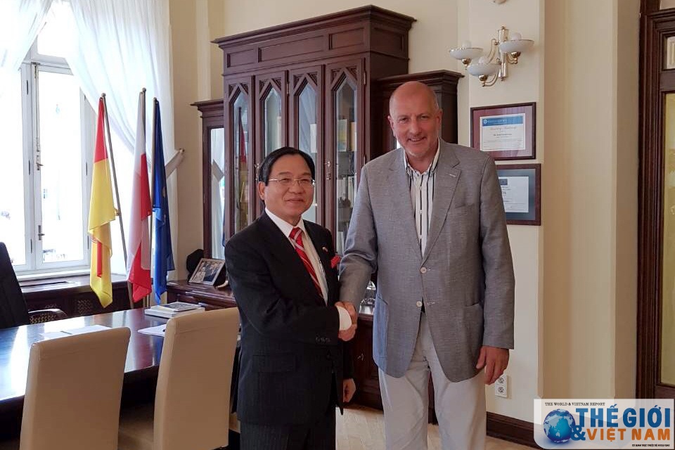 dai su vu dang dung tham lam viec tai tinh dolnoslaski va thanh pho wroclaw ba lan