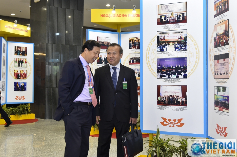 nhung hinh anh ben le hoi nghi ngoai vu lan thu 19