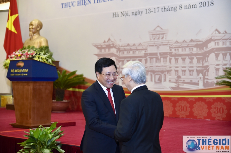 nhung hinh anh ben le hoi nghi ngoai giao lan thu 30