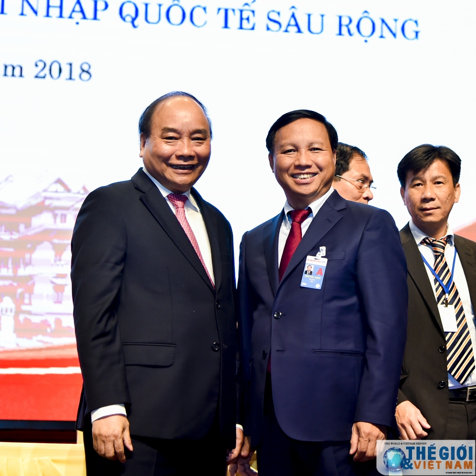 mot so hinh anh tai phien hop day manh phuong huong doi ngoai