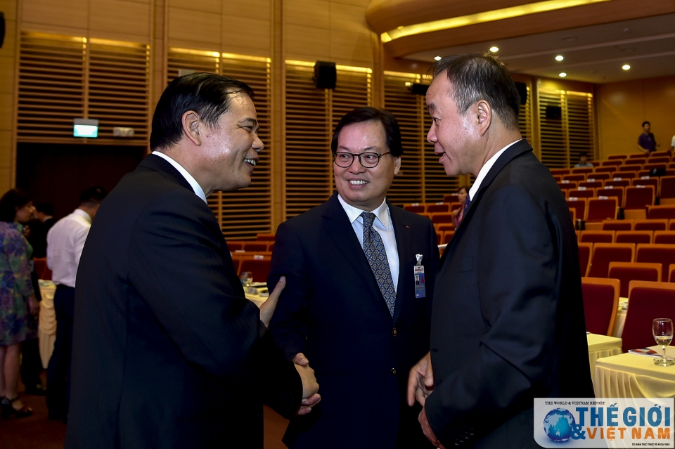 mot so hinh anh tai phien hop day manh phuong huong doi ngoai