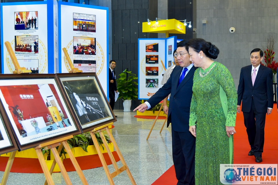 hoi nghi ngoai giao 30 nhung hinh anh tai phien doi ngoai quoc hoi