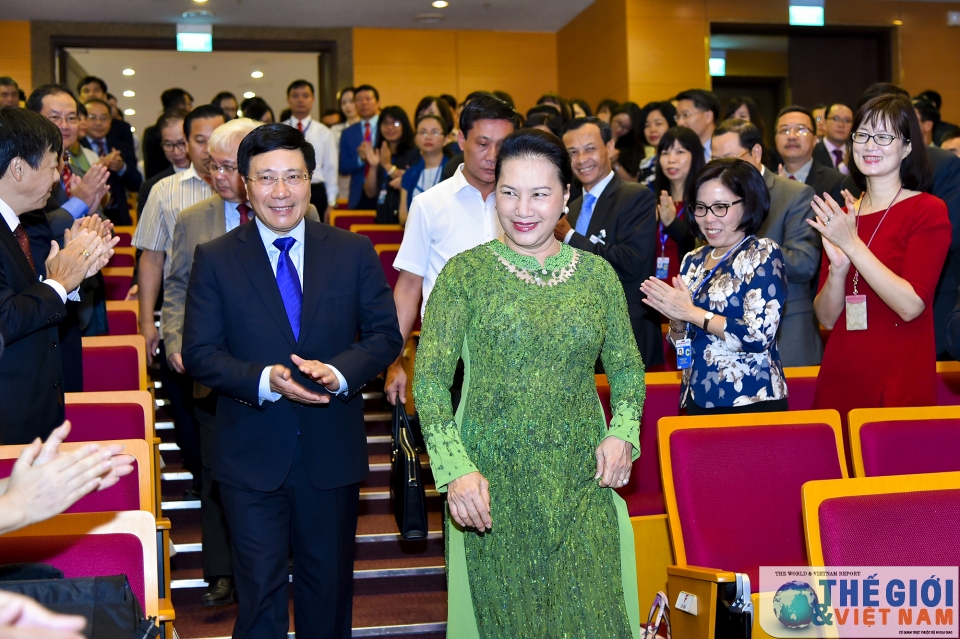 hoi nghi ngoai giao 30 nhung hinh anh tai phien doi ngoai quoc hoi