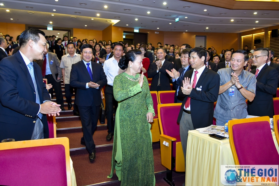 hoi nghi ngoai giao 30 nhung hinh anh tai phien doi ngoai quoc hoi