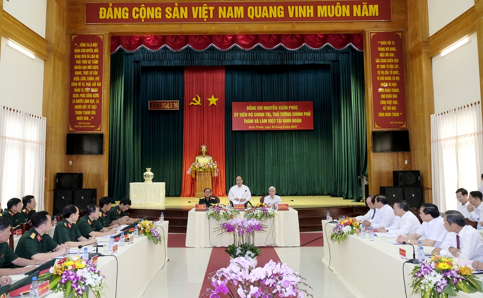 Thủ tướng thăm Binh đoàn 16, phía Nam Tây Nguyên tin nhap 20180820095906