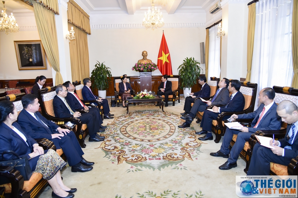 pho thu tuong pham binh minh tiep thu truong ngoai giao lao