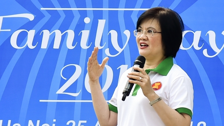 dai su nguyen thi nguyet nga mot nguoi chi mot hinh mau mot nguon cam hung