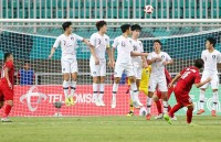 bao han quoc an tuong voi canh co vu trong mua cua cdv viet nam