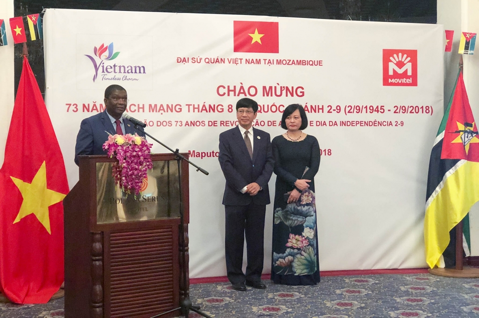 ky niem 73 nam cach mang thang tam va quoc khanh 29 tai mozambique