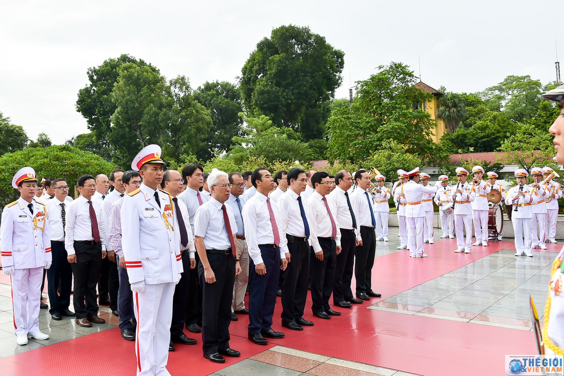 doan bo ngoai giao vao lang vieng chu tich ho chi minh dip quoc khanh 29