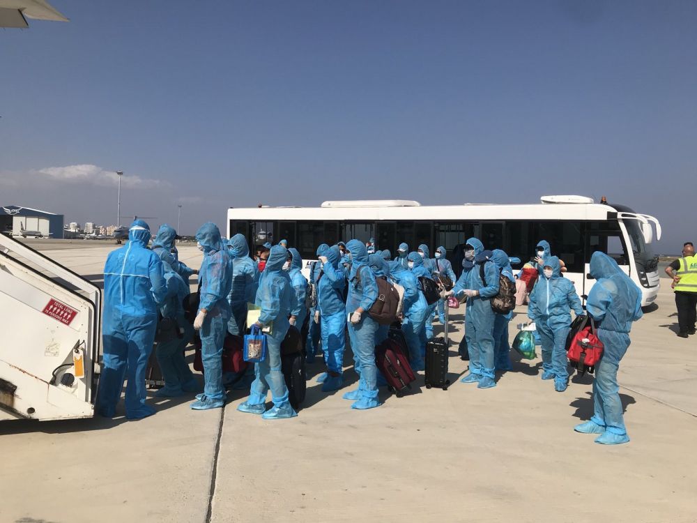 dua them hon 270 cong dan viet nam tai cong hoa cyprus va saudi arabia ve nuoc