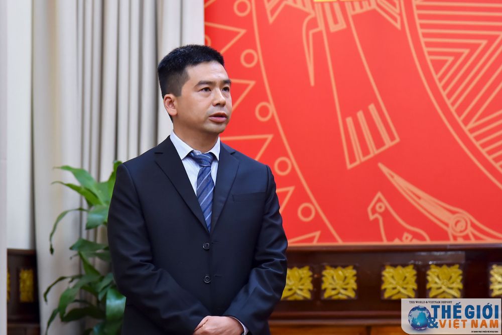 trao-quyet-dinh-bo-nhiem-can-bo-cap-vu-va-tap-su-cap-vu-cua-bo-ngoai-giao-9