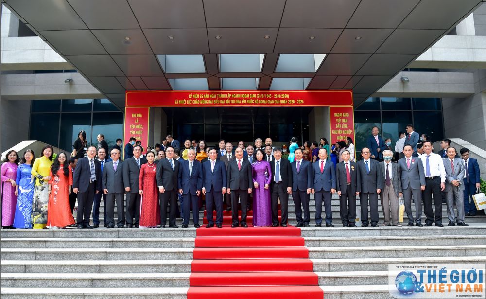 truc-tuyen-thu-tuong-du-chuong-trinh-ky-niem-75-nam-ngay-thanh-lap-nganh-ngoai-giao-viet-nam-6