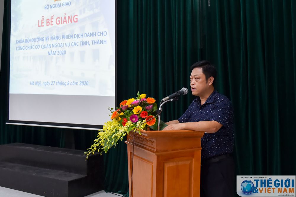 Anh Trần Công Dung chia sẻ cảm nghĩ về khóa học. be-giang-khoa-boi-duong-ky-nang-phien-dich-cho-can-bo-ngoai-vu-cac-dia-phuong-11