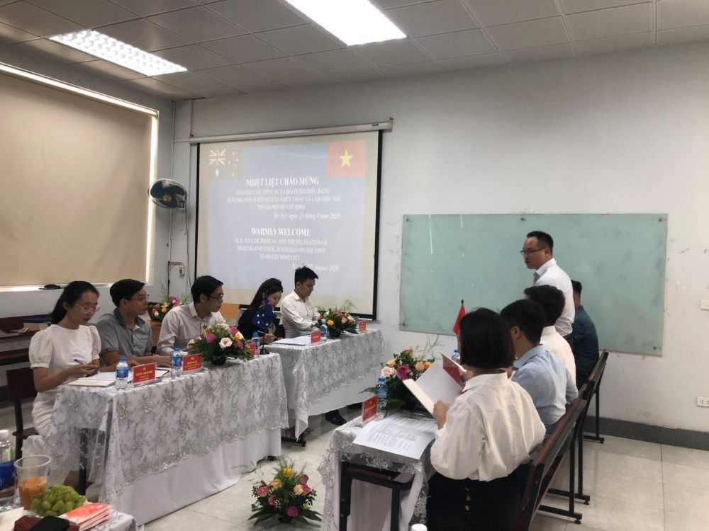 Hội thảo mẫu lớp tiếng Anh. be-giang-khoa-boi-duong-ky-nang-phien-dich-cho-can-bo-ngoai-vu-cac-dia-phuong-13