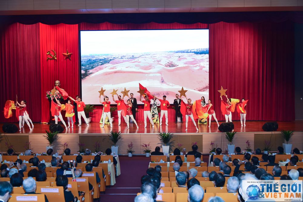 mot-so-hinh-anh-tai-le-ky-niem-75-nam-ngay-thanh-lap-nganh-ngoai-giao-14