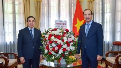 Đại sứ Lào đến Bộ Ngoại giao chúc mừng dịp Quốc khánh Việt Nam