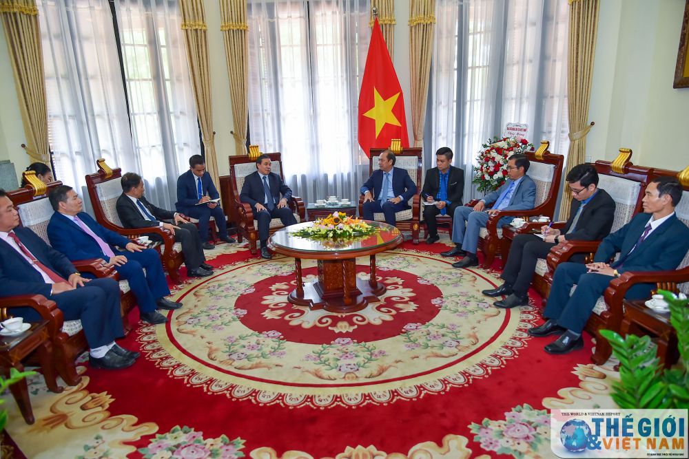 dai-su-lao-den-bo-ngoai-giao-chuc-mung-dip-quoc-khanh-viet-nam-2