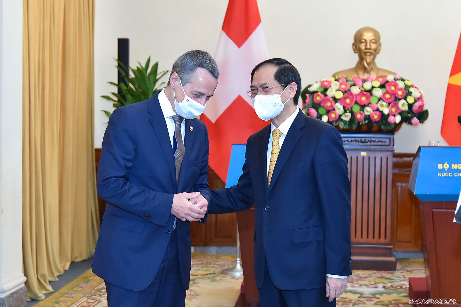 Bộ trưởng Ngoại giao Bùi Thanh Sơn đón, hội đàm với Phó Tổng thống, Bộ trưởng Ngoại giao Thụy Sỹ