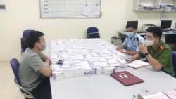 Covid-19: TP. Hồ Chí Minh hỗ trợ bệnh nhân tử vong, Hà Nội phát hiện 1.100 bộ kit test nhanh không rõ nguồn gốc
