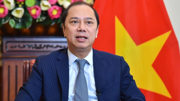 Xây dựng đội ngũ cán bộ ngoại giao bản lĩnh, trí tuệ, tận tâm, chuyên nghiệp, thực hiện thắng lợi đường lối đối ngoại trong tình hình mới