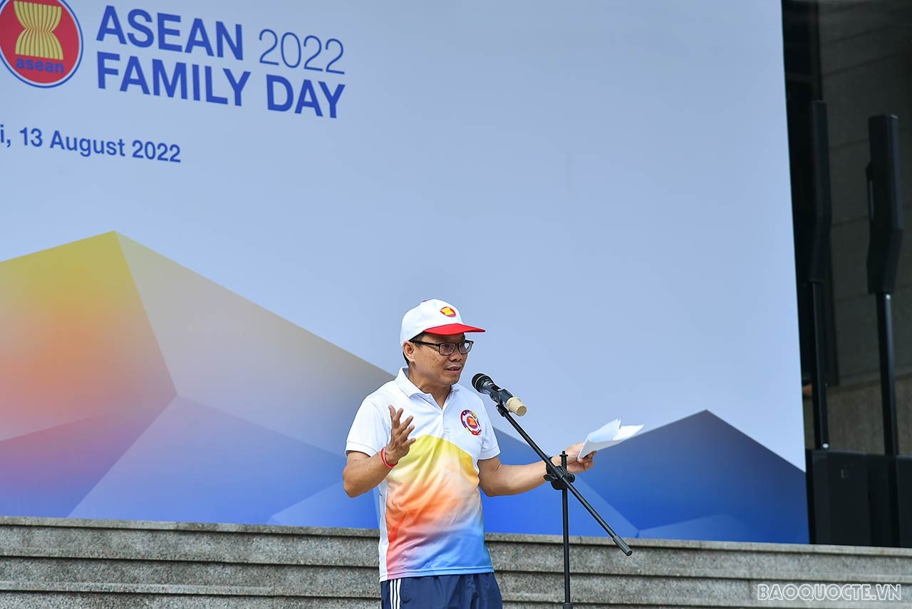 Sự kiện năm nay một lần nữa cho thấy tinh thần gia đình, tinh thần ASEAN vẫn luôn cháy mãi; các nước ASEAN thời gian qua đã cùng khẳng định mạnh mẽ duy trì đoàn kết đẩy lùi dịch bệnh, và giờ đây quyết tâm phục hồi toàn diện sau đại dịch.
