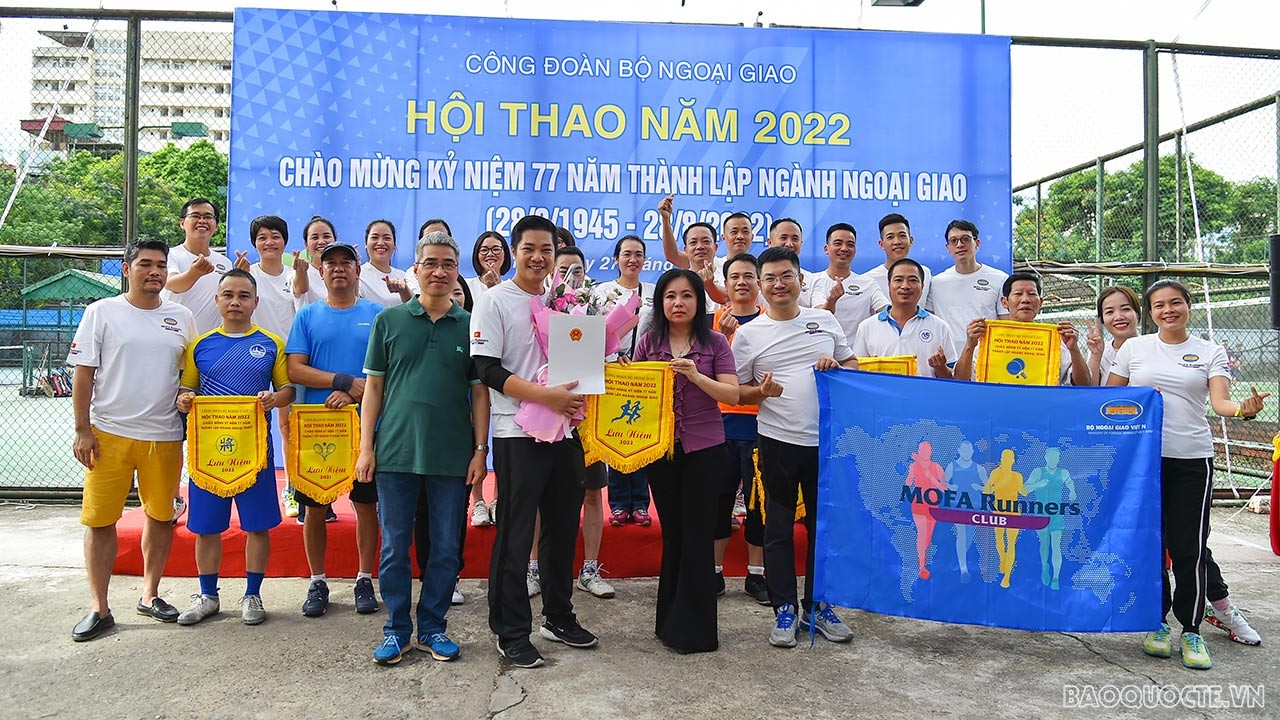 Hội thao chào mừng 77 năm ngày thành lập ngành Ngoại giao