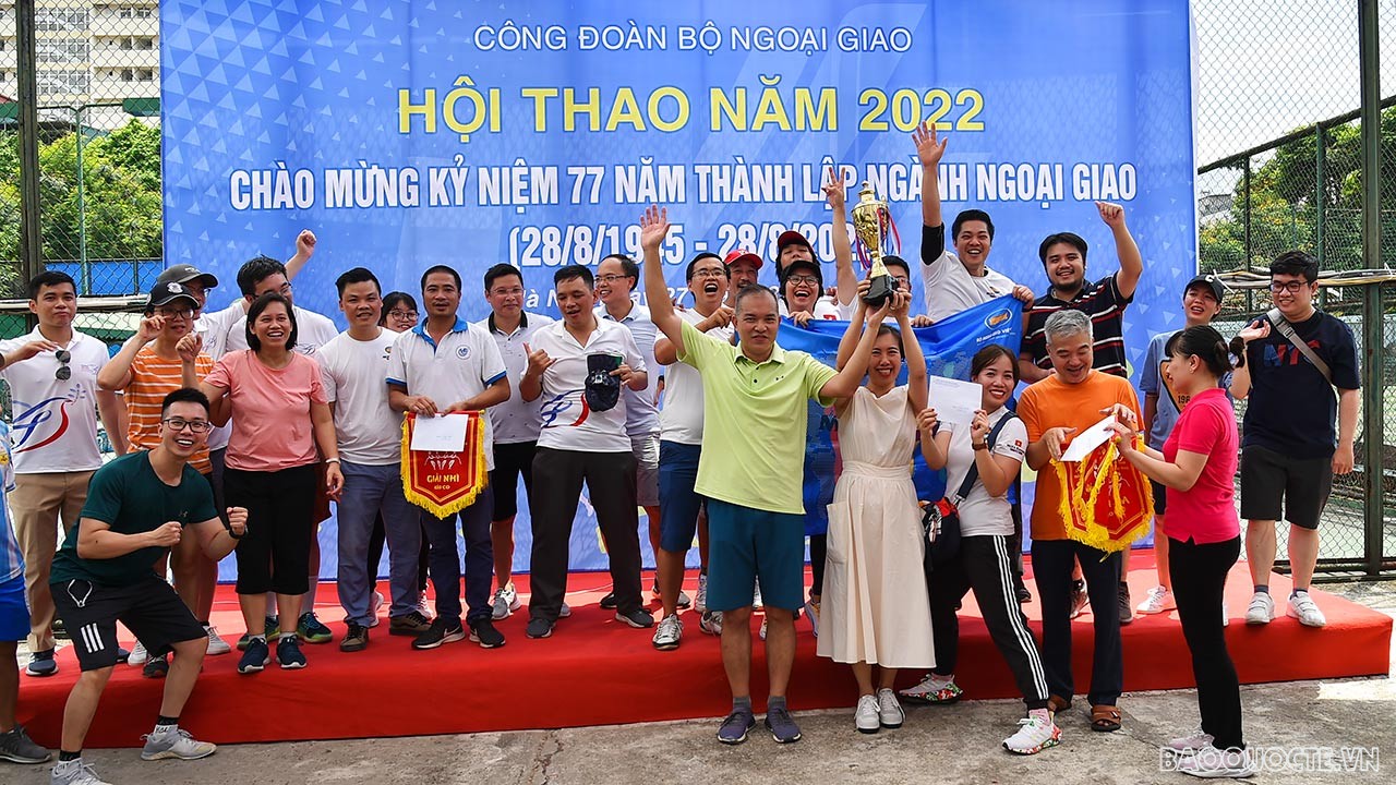 Hội thao chào mừng 77 năm ngày thành lập ngành Ngoại giao