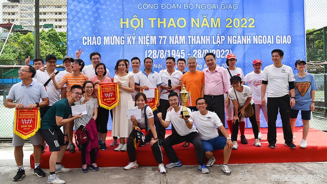 Hội thao chào mừng 77 năm ngày thành lập ngành Ngoại giao