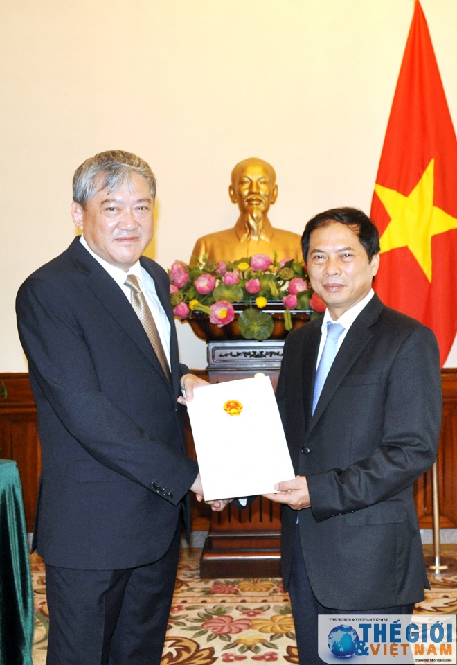 bo ngoa i giao trao quye t di nh dieu dong bo nhie m can bo