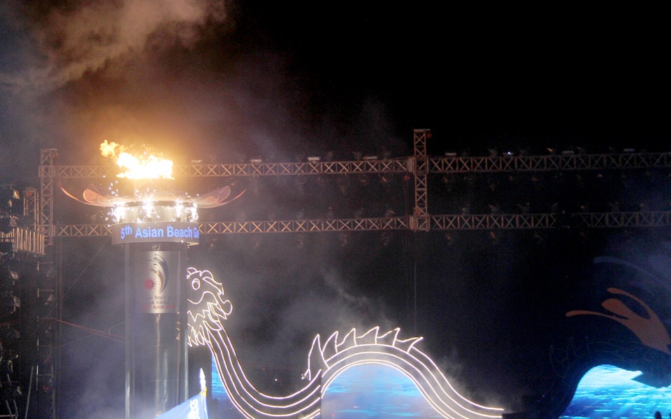 lung linh dem khai mac abg5