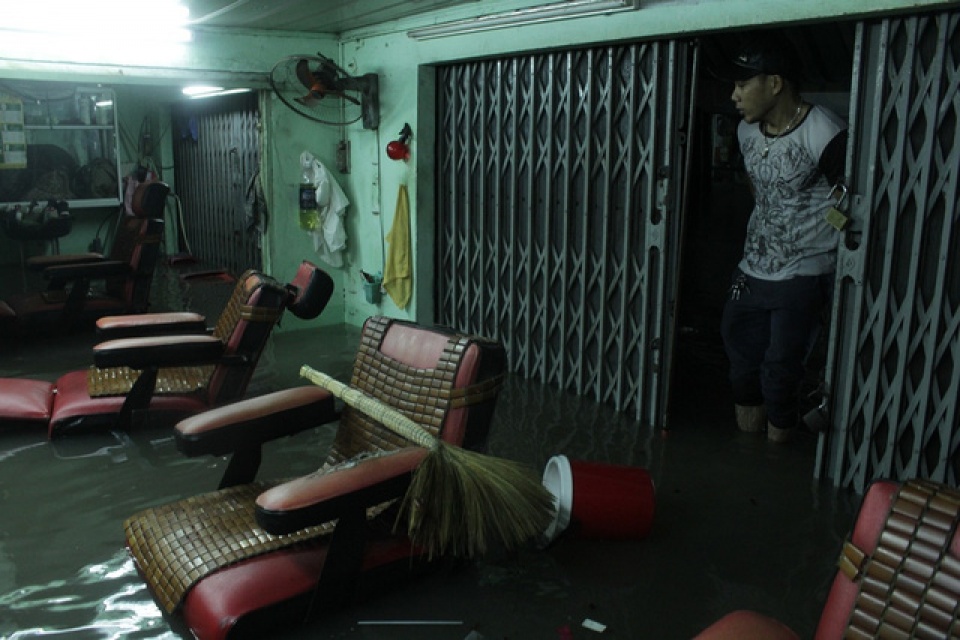 mua nhu trut sai gon thanh bien nuoc menh mong ngap chua tung thay