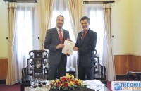 trao giay chap nhan lanh su cho tong lanh su trung quoc tai tp ho chi minh