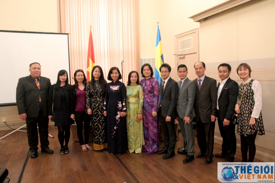 dai su quan viet nam tai thuy dien to chuc ky niem 72 nam quoc khanh