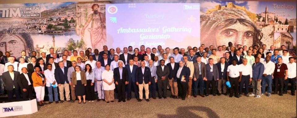 dai su viet nam tai tho nhi ky tham du hoat dong thuc dia tai dia phuong