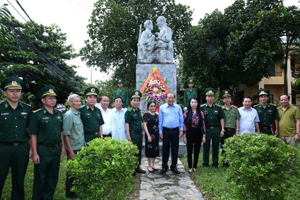 Phó Thủ tướng Thường trực thăm Trung tâm Huấn luyện Bộ đội Biên phòng tin nhap 20180903210125