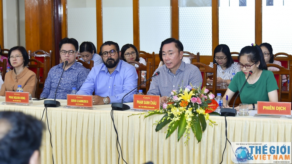 ngoai giao doan ho tro yen bai trong hoi nhap quoc te