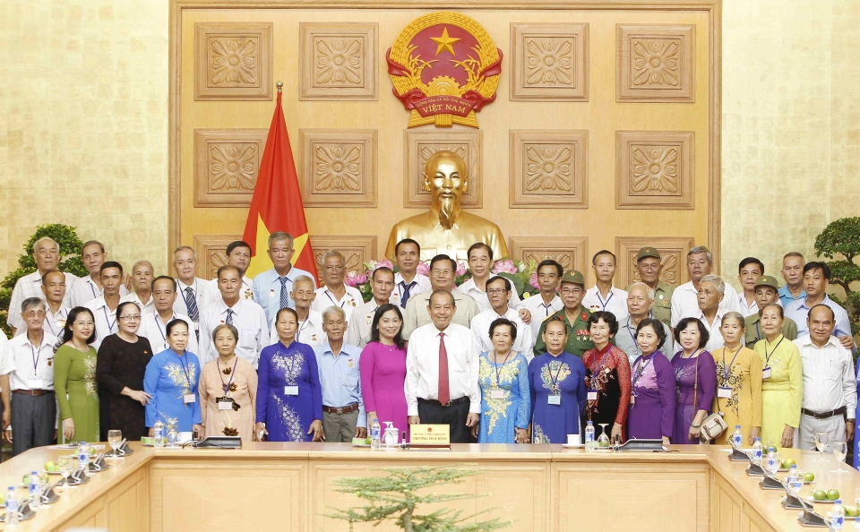 pho thu tuong truong hoa binh tiep doan nguoi co cong tinh dong thap