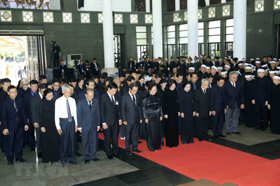 lanh dao dang nha nuoc vieng chu tich nuoc tran dai quang