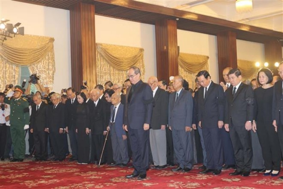 le vieng chu tich nuoc tran dai quang tai tp ho chi minh va ninh binh