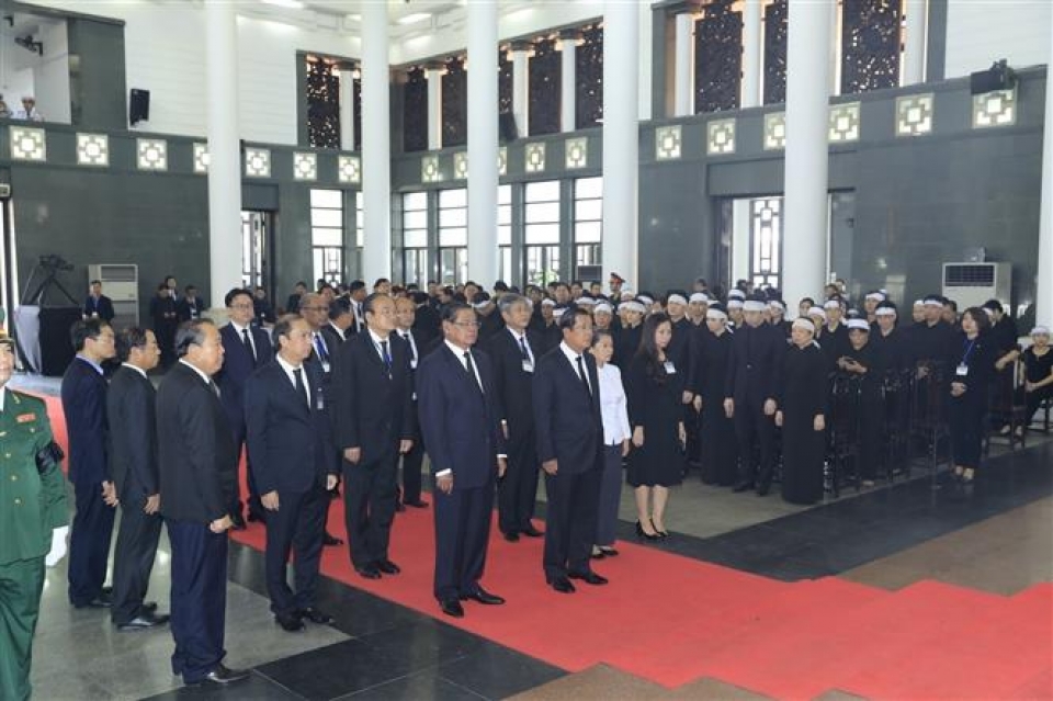 Thủ tướng Campuchia và Hàn Quốc viếng Chủ tịch nước Trần Đại Quang lanh dao cac nuoc campuchia va han quoc vieng chu tich nuoc tran dai quang