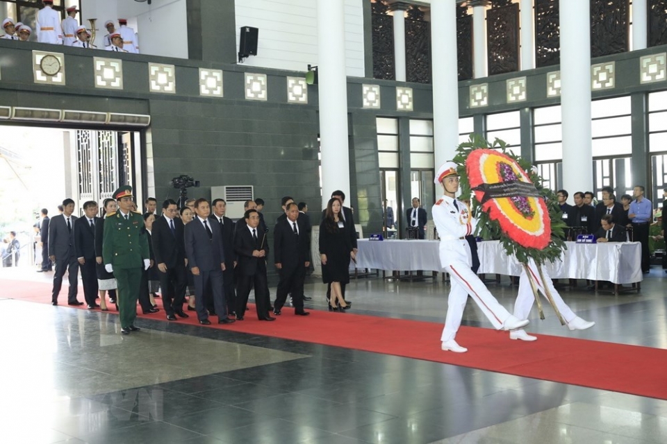 pho chu tich nuoc lao vieng chu tich nuoc tran dai quang