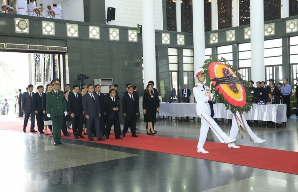 Phó Chủ tịch nước Lào viếng Chủ tịch nước Trần Đại Quang