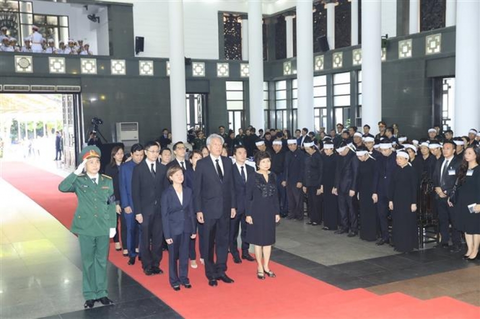 lanh dao cac nuoc va to chuc quoc te vieng chu tich nuoc tran dai quang