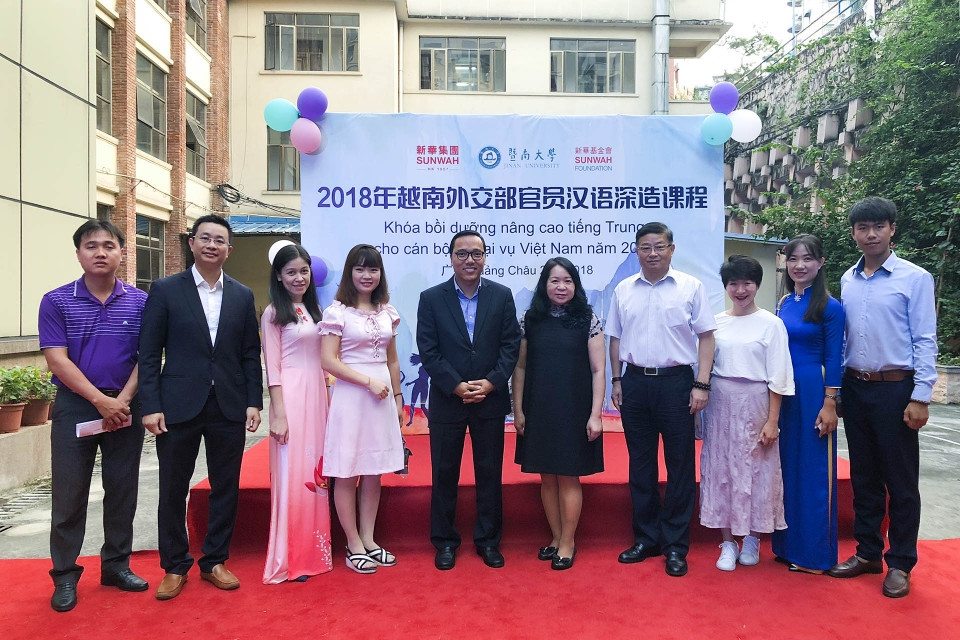 Bồi dưỡng tiếng Trung cho cán bộ ngoại vụ địa phương tại Quảng Châu, Trung Quốc tin nhap 20180926232009