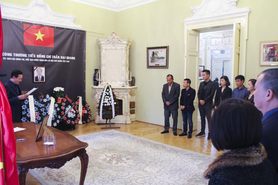 le vieng co chu tich nuoc tran dai quang tai romania