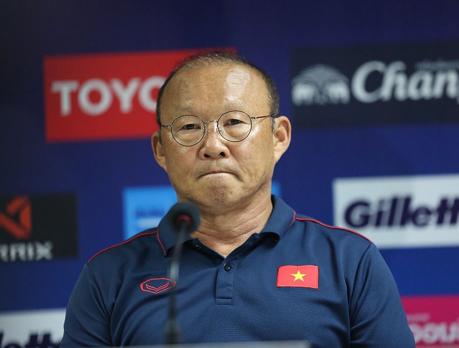 Họp báo trước trận Việt Nam-Thái Lan: Thầy Park tự tin chiến thắng
