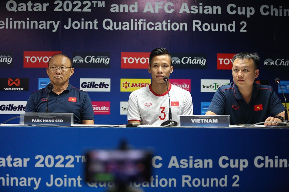 Họp báo trước trận Việt Nam-Thái Lan: Thầy Park tự tin chiến thắng