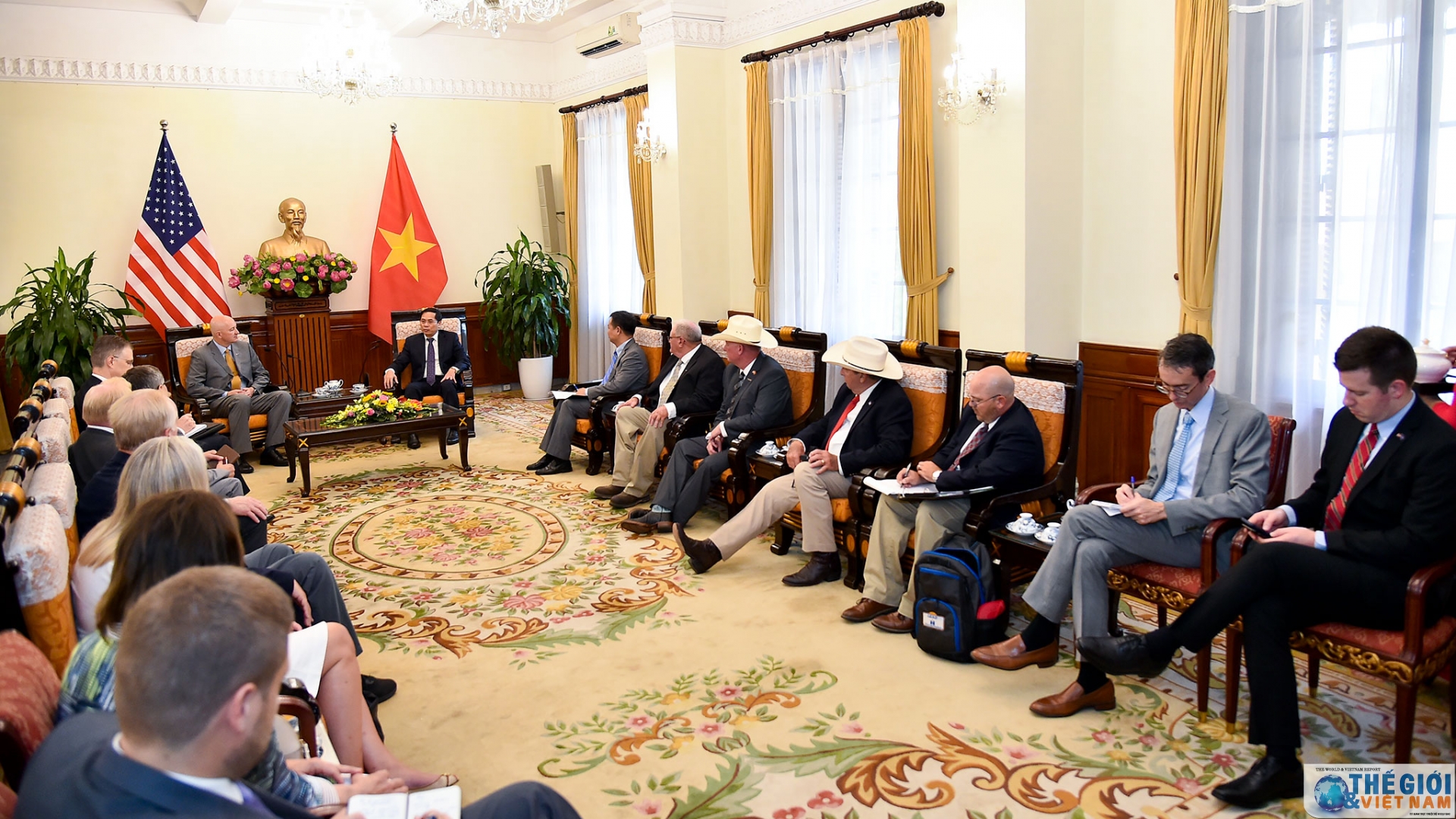 thu truong thuong truc bui thanh son tiep thong doc bang nebraska hoa ky