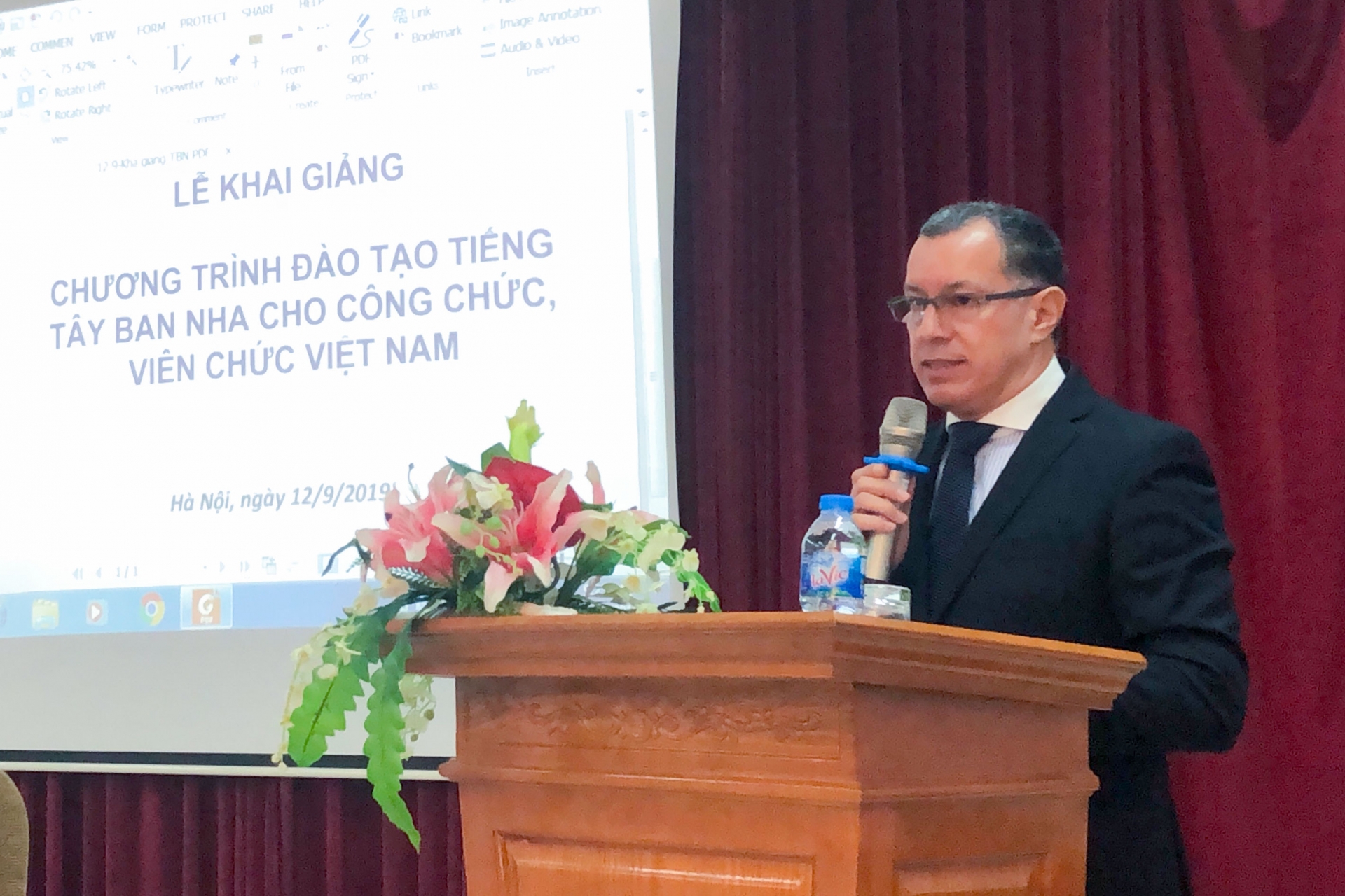 Khai giảng Chương trình đào tạo tiếng Tây Ban Nha dành cho công chức, viên chức Việt Nam